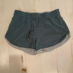 Lululemon reversible shorts! 2 blues